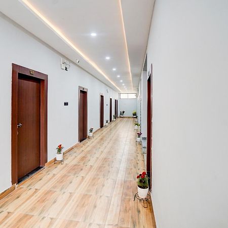 Hotel Vibe Blu- Váránasí Exteriér fotografie