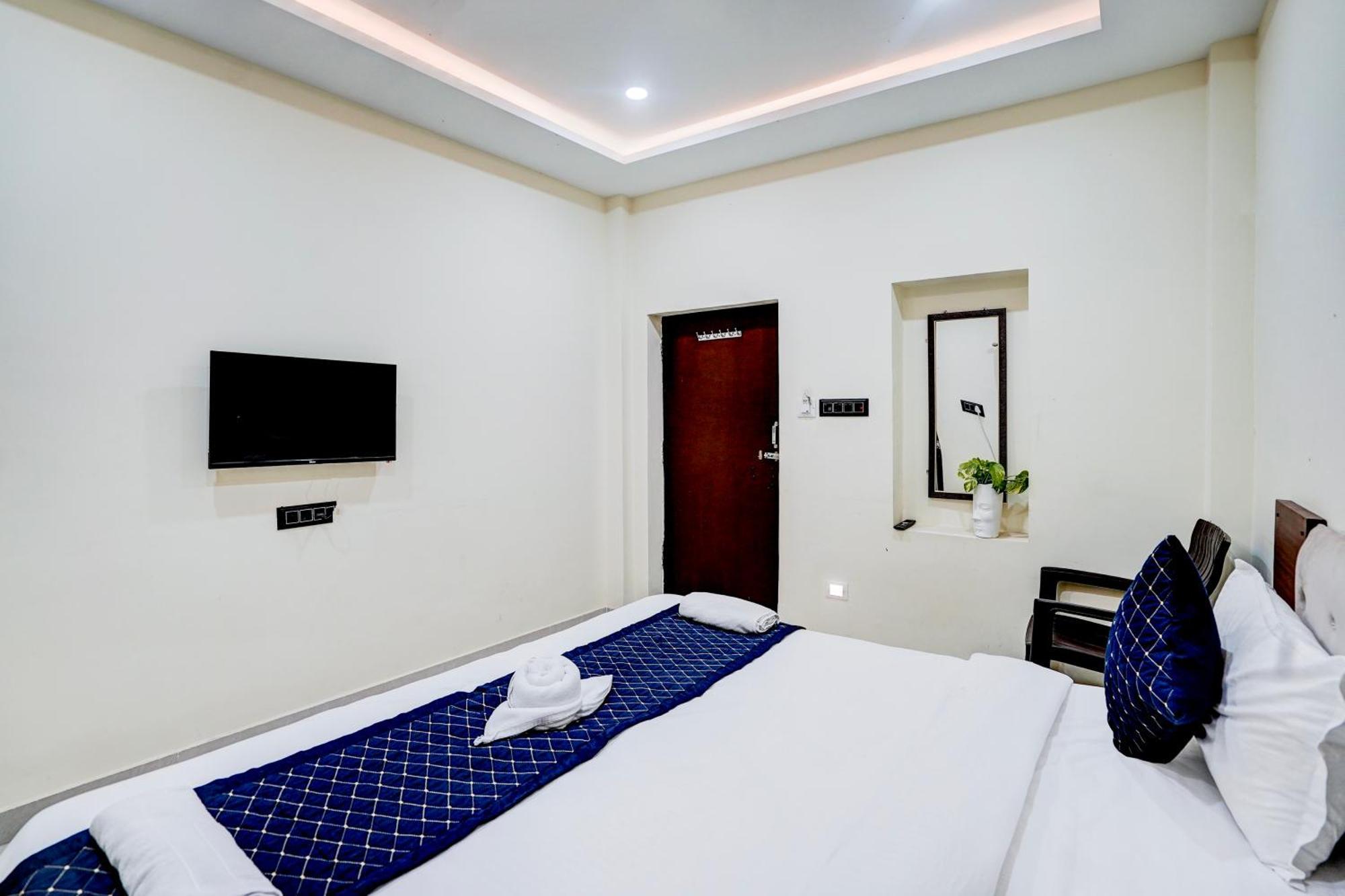 Hotel Vibe Blu- Váránasí Exteriér fotografie